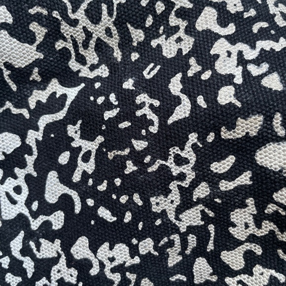 Baggu drawstring backpack in Static print - Picture 12 of 14